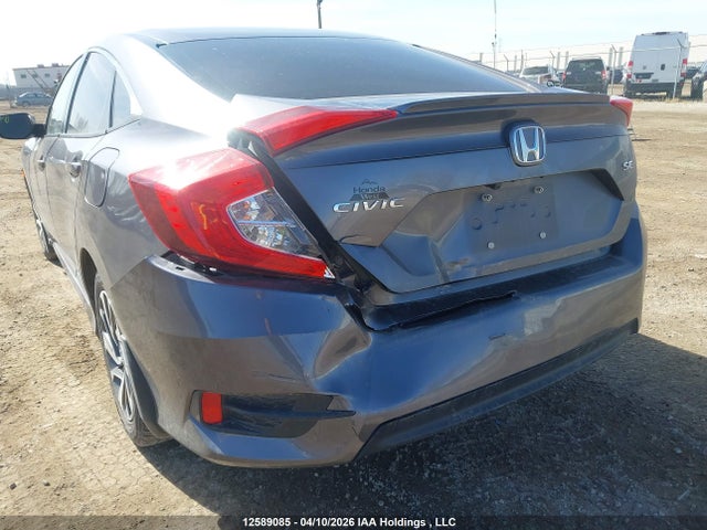 2HGFC2F6XJH020988 Honda Civic Lx