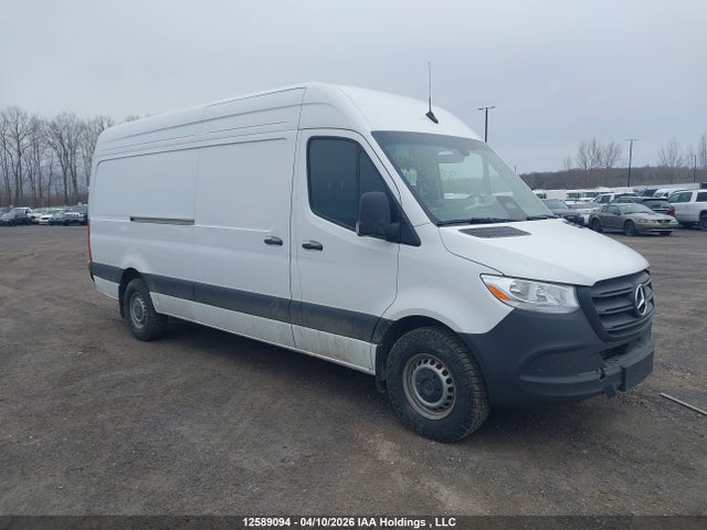 W1Y4KCHY3SP795915 Mercedes-Benz Sprinter 2500 High Roof 4-cyl Diesel