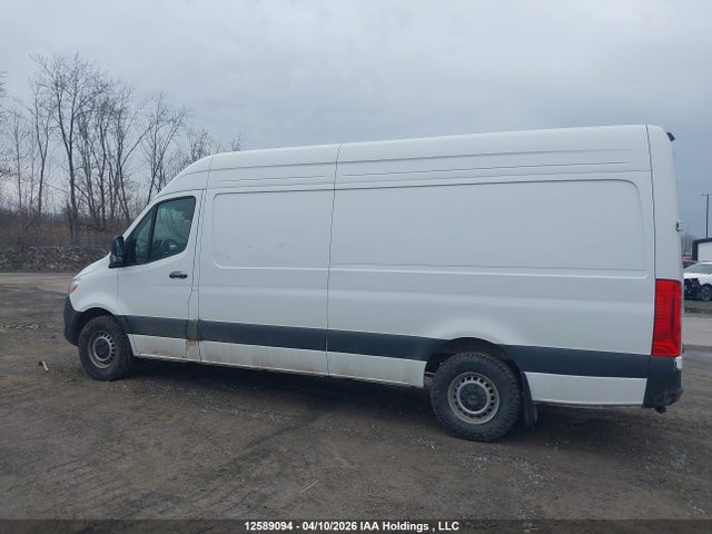 W1Y4KCHY3SP795915 Mercedes-Benz Sprinter 2500 High Roof 4-cyl Diesel