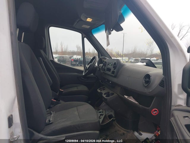 W1Y4KCHY3SP795915 Mercedes-Benz Sprinter 2500 High Roof 4-cyl Diesel