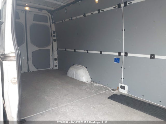 W1Y4KCHY3SP795915 Mercedes-Benz Sprinter 2500 High Roof 4-cyl Diesel