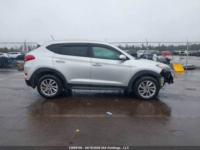 KM8J33A43GU155882 Hyundai Tucson Premium