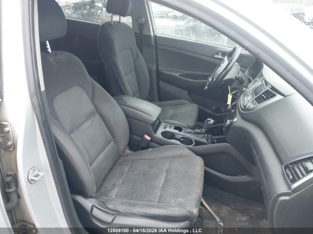 KM8J33A43GU155882 Hyundai Tucson Premium