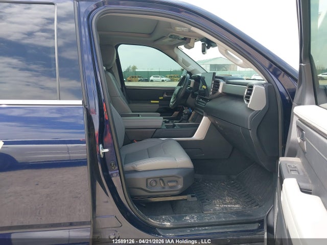 5TFJA5EC9NX007402 Toyota Tundra