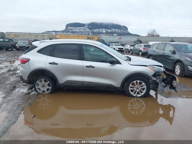 12589144 :رقم المزاد ، 1FMCU9F65LUB33329 vin ، 2020 Ford Escape S مزاد بيع