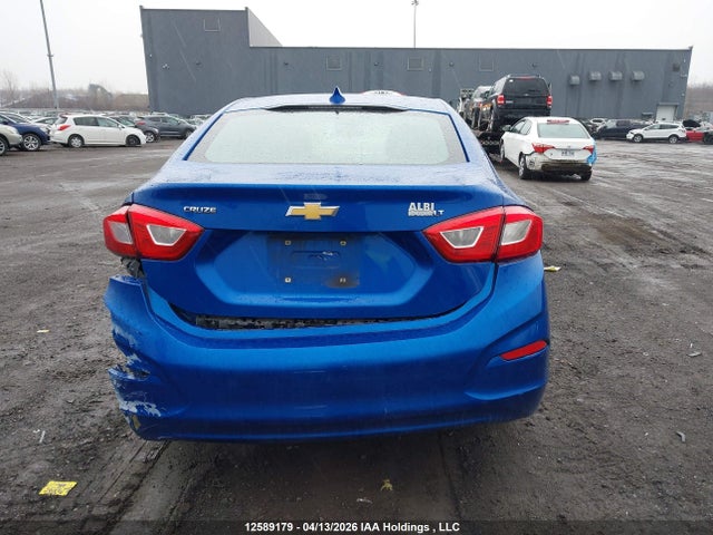 1G1BE5SMXJ7115813 Chevrolet Cruze