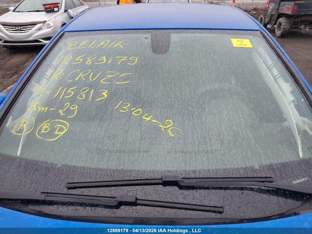 1G1BE5SMXJ7115813 Chevrolet Cruze
