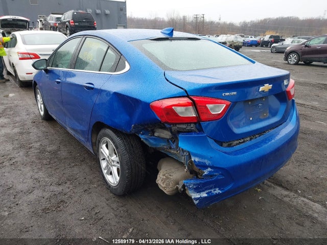 1G1BE5SMXJ7115813 Chevrolet Cruze