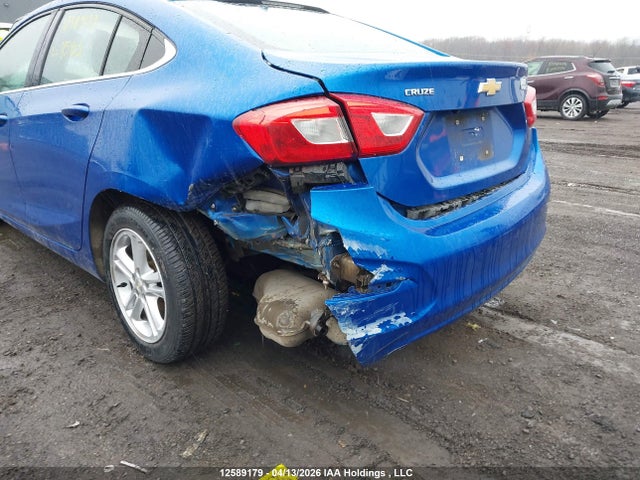 1G1BE5SMXJ7115813 Chevrolet Cruze
