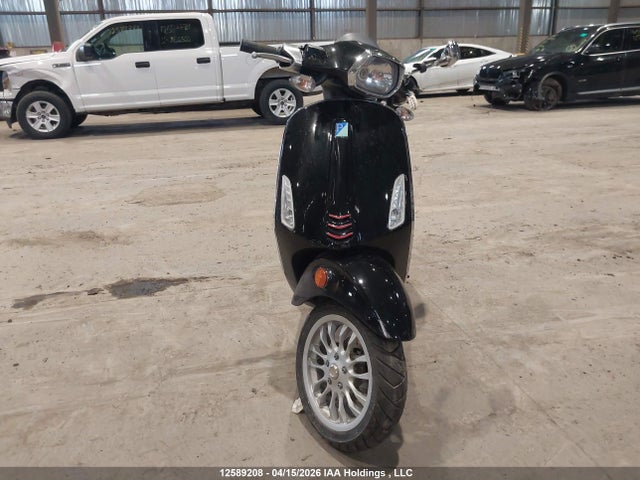 ZAPC536B4H5201132 Vespa Primavera 50 4v Ie