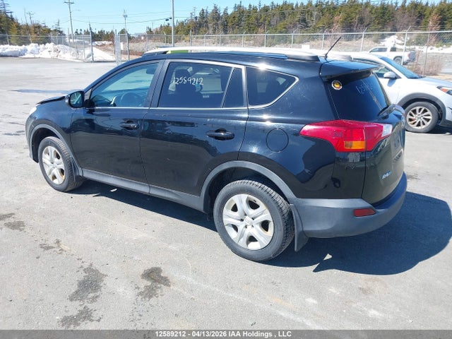 12589212 :رقم المزاد ، 2T3BFREV7FW377784 vin ، 2015 Toyota Rav4 Le مزاد بيع