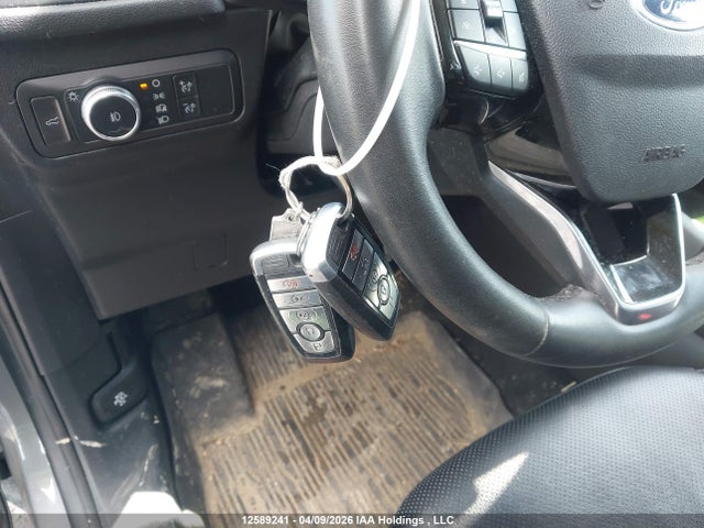 1FMCU9J93NUA73698 Ford Escape Titanium