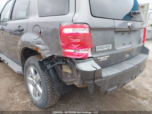 2010 Ford Escape Xlt მანქანა იყიდება აუქციონზე, vin: 1FMCU9DG7AKC21142, აუქციონის ნომერი: 12589292