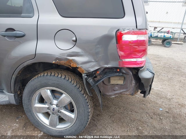 2010 Ford Escape Xlt მანქანა იყიდება აუქციონზე, vin: 1FMCU9DG7AKC21142, აუქციონის ნომერი: 12589292