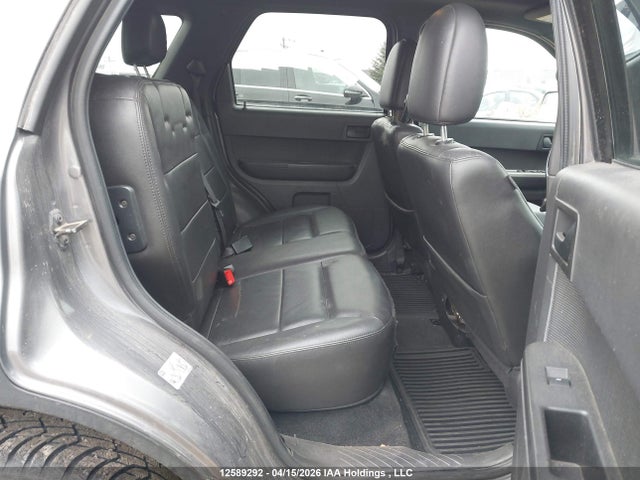 2010 Ford Escape Xlt მანქანა იყიდება აუქციონზე, vin: 1FMCU9DG7AKC21142, აუქციონის ნომერი: 12589292