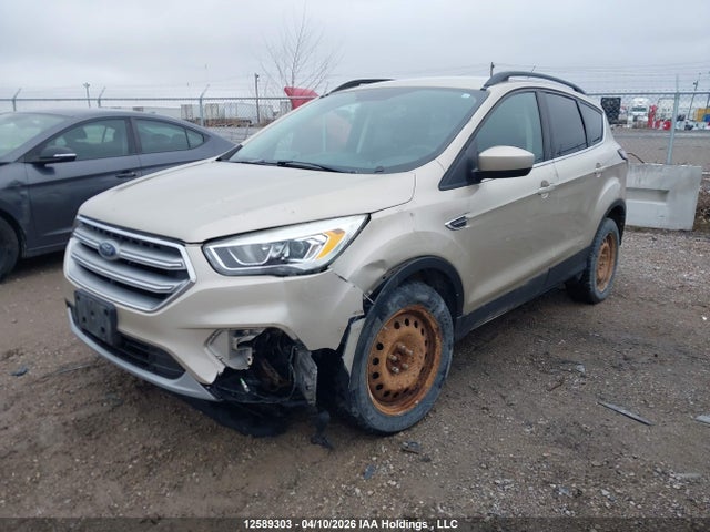 1FMCU9G96HUD63011 Ford ESCAPE SE