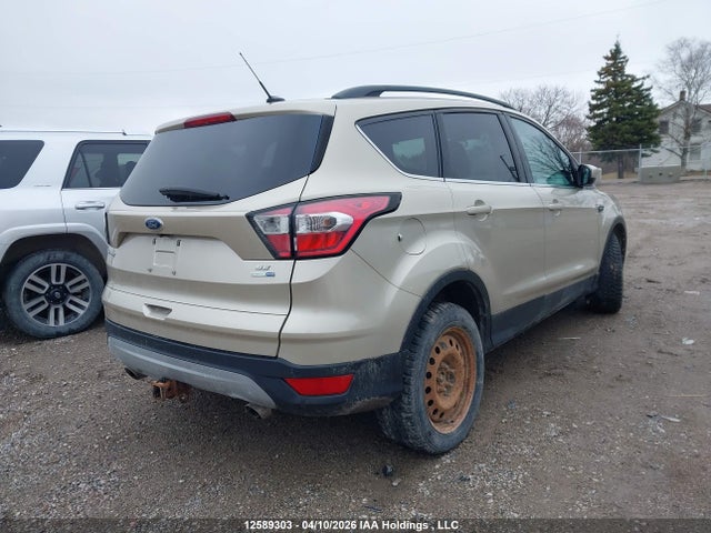 1FMCU9G96HUD63011 Ford ESCAPE SE