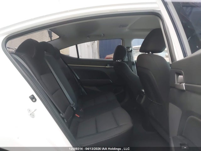 KMHD84LF3JU661111 Hyundai Elantra Gl Se