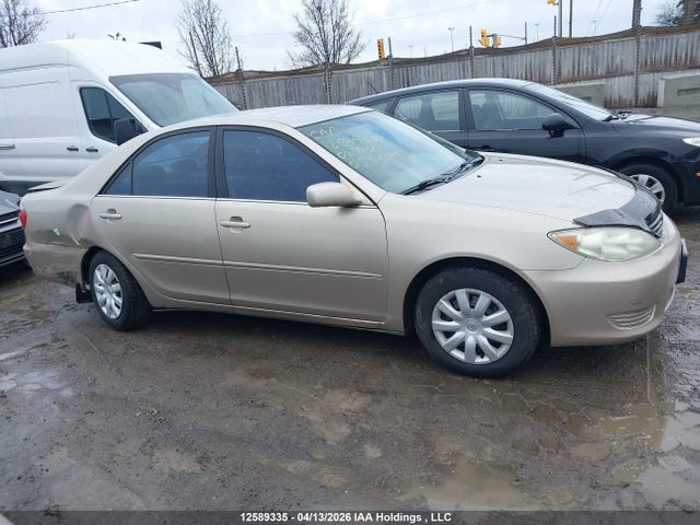 2005 Toyota Camry Le/se/std/xle მანქანა იყიდება აუქციონზე, vin: 4T1BE32K25U029960, აუქციონის ნომერი: 12589335