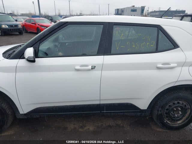 Hyundai Venue Essential 2023 KMHRB8A3XPU278007 Image 15