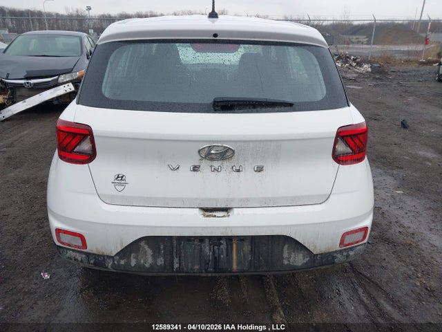 Hyundai Venue Essential 2023 KMHRB8A3XPU278007 Image 17
