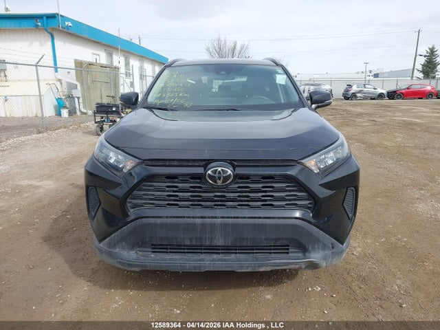 2021 Toyota Rav4 Le მანქანა იყიდება აუქციონზე, vin: 2T3B1RFV6MC171450, აუქციონის ნომერი: 12589364