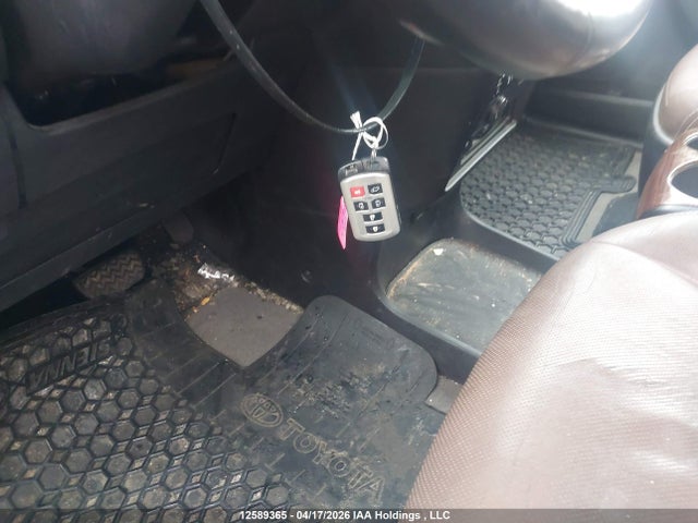 12589365 :رقم المزاد ، 5TDDK3DC6FS099611 vin ، 2015 Toyota Sienna مزاد بيع