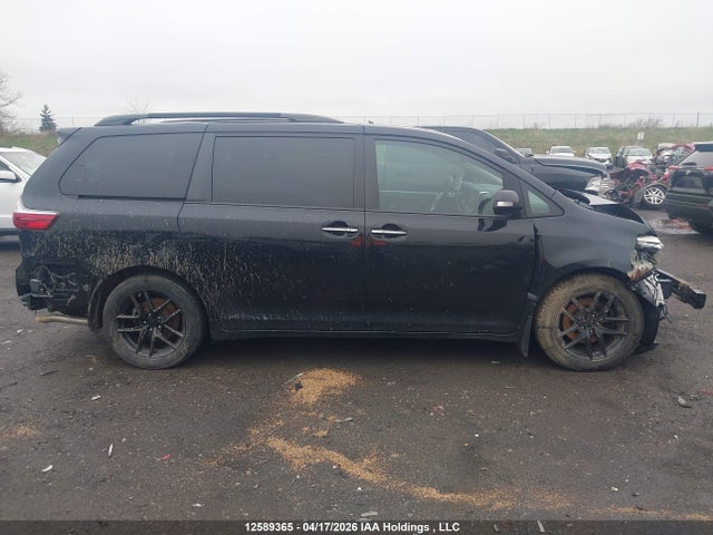 12589365 :رقم المزاد ، 5TDDK3DC6FS099611 vin ، 2015 Toyota Sienna مزاد بيع