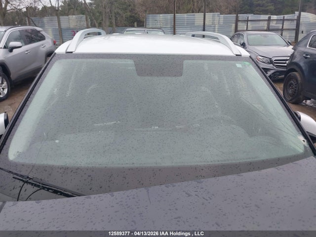 KMHRC8A3XNU144558 Hyundai Venue Sel/limited