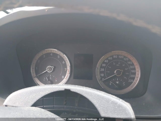 KMHRC8A3XNU144558 Hyundai Venue Sel/limited