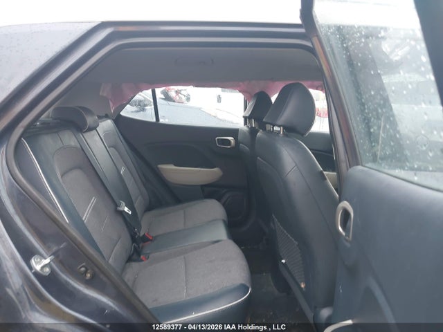 KMHRC8A3XNU144558 Hyundai Venue Sel/limited