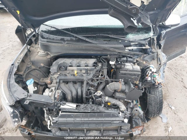 KMHRC8A3XNU144558 Hyundai Venue Sel/limited