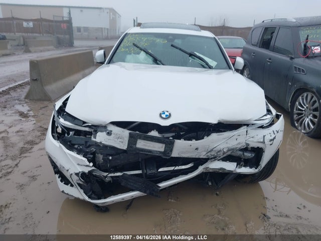 3MW5R7J0XL8B12038 BMW 330XI