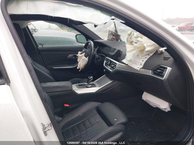 3MW5R7J0XL8B12038 BMW 330XI