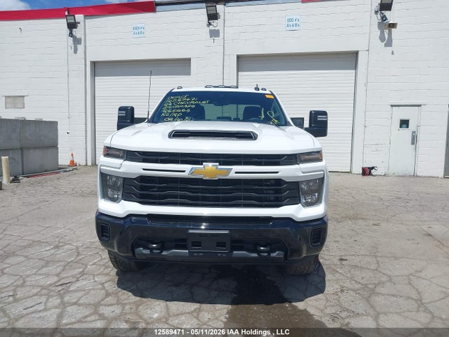 2GC4YMEY0R1266264 Chevrolet SILVERADO 2500HD