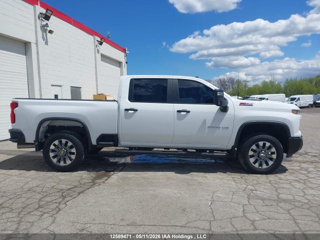 2GC4YMEY0R1266264 Chevrolet SILVERADO 2500HD