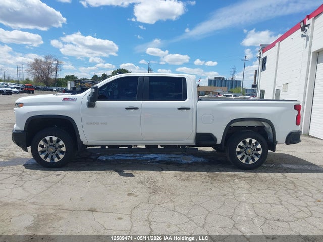2GC4YMEY0R1266264 Chevrolet SILVERADO 2500HD