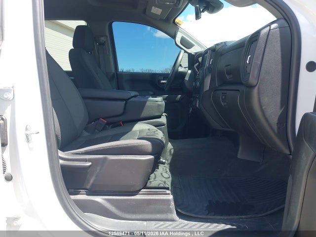 2GC4YMEY0R1266264 Chevrolet SILVERADO 2500HD