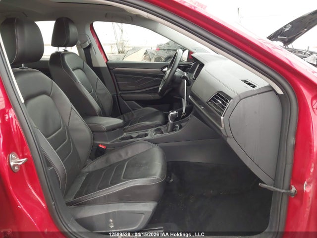 3VWGM7BU2NM002796 Volkswagen Jetta Highline
