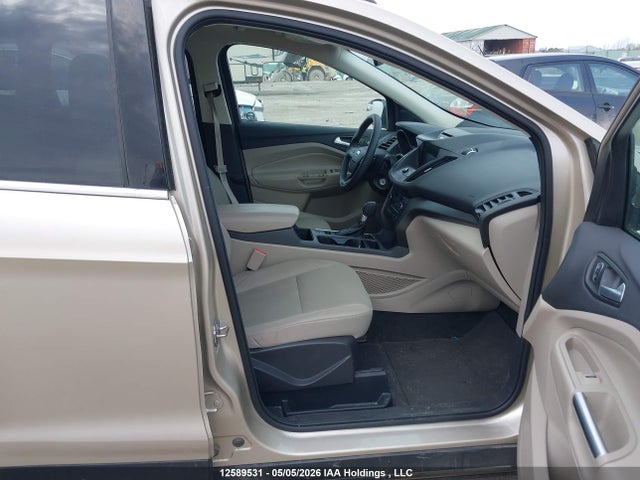 1FMCU0GD5HUE81471 Ford ESCAPE SE