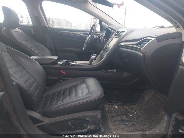 3FA6P0T92GR270668 Ford FUSION SE