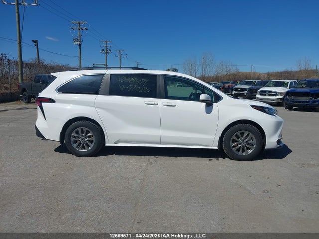 12589571 :رقم المزاد ، 5TDGRKECXSS275233 vin ، 2025 Toyota Sienna Le 8-passenger مزاد بيع