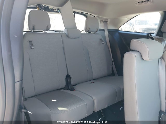 12589571 :رقم المزاد ، 5TDGRKECXSS275233 vin ، 2025 Toyota Sienna Le 8-passenger مزاد بيع