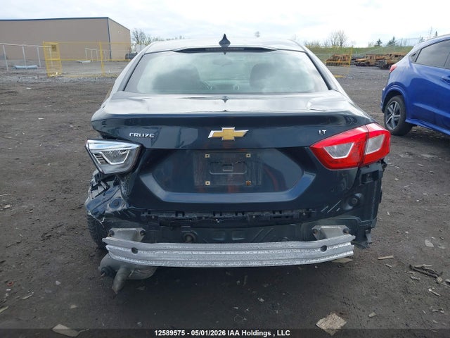 2018 Chevrolet Cruze Lt მანქანა იყიდება აუქციონზე, vin: 1G1BE5SMXJ7141120, აუქციონის ნომერი: 12589575