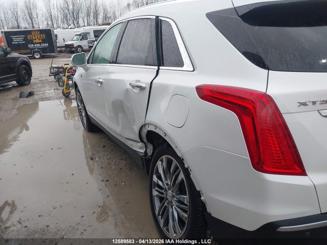 1GYKNFRS2JZ183197 Cadillac Xt5 Premium Luxury