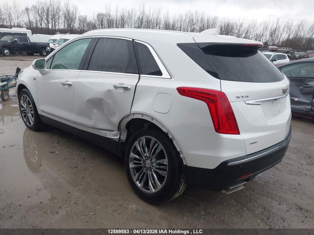 1GYKNFRS2JZ183197 Cadillac Xt5 Premium Luxury
