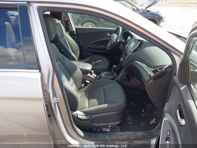 2017 Hyundai Santa Fe მანქანა იყიდება აუქციონზე, vin: KM8SNDHF2HU173562, აუქციონის ნომერი: 12589591