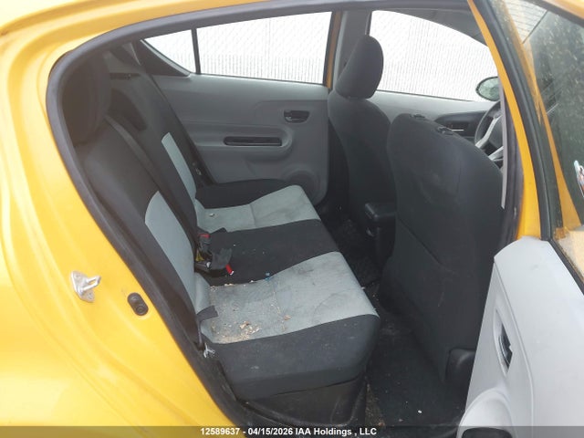 JTDKDTB32E1084216 Toyota PRIUS C