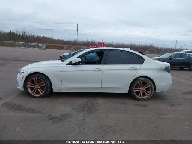 BMW 330 XI 2018 WBA8D9C5XJA614663 Image 13