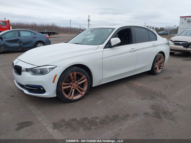 BMW 330 XI 2018 WBA8D9C5XJA614663 Image 2